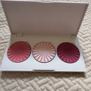 Ofra Cosmetics Midi Palette Blossom blush